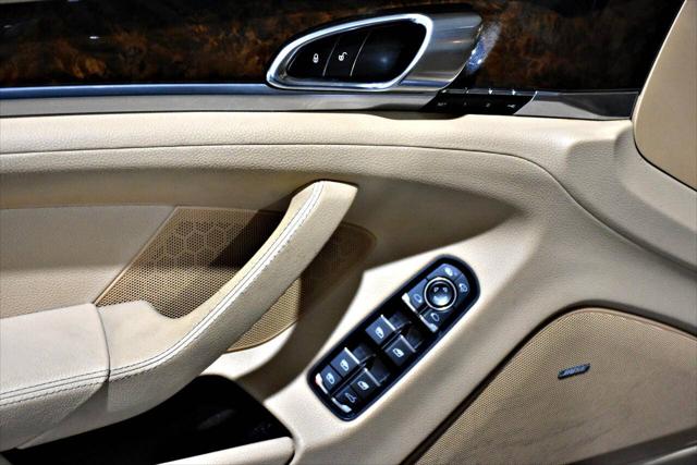 2014 Porsche Panamera 4