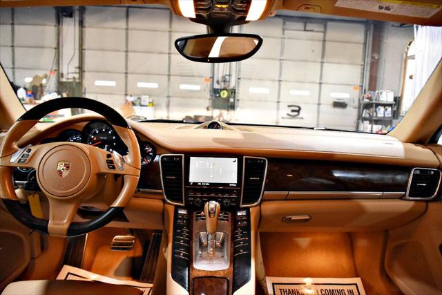 2014 Porsche Panamera 4