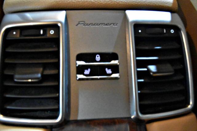 2014 Porsche Panamera 4