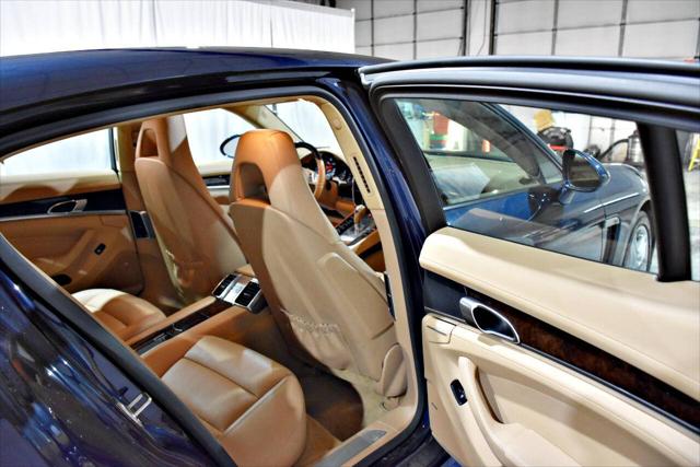 2014 Porsche Panamera 4
