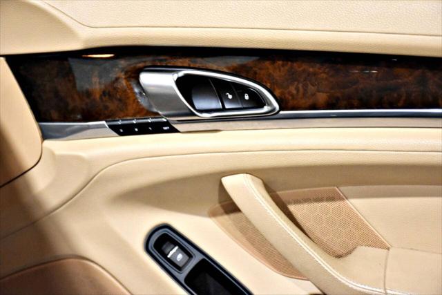 2014 Porsche Panamera 4
