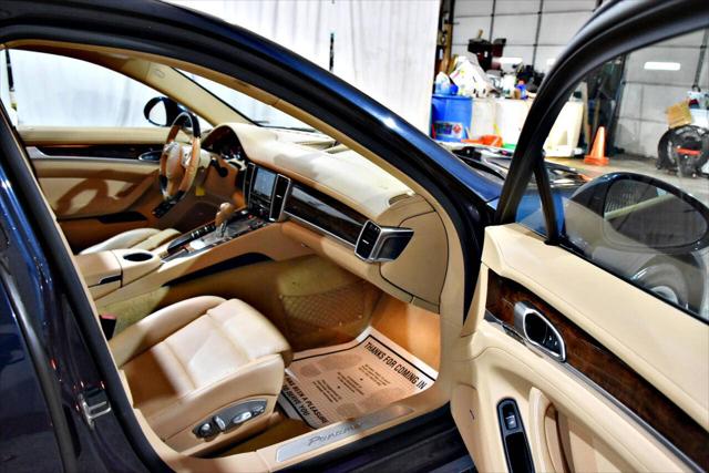 2014 Porsche Panamera 4