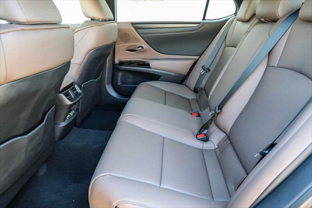 2025 Lexus ES ES 350