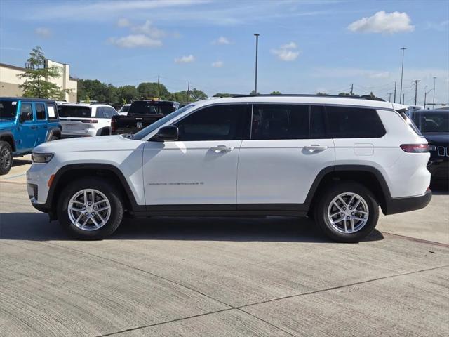 2023 Jeep Grand Cherokee L Laredo 4x2