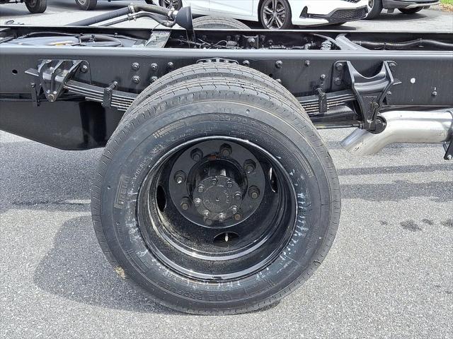 2024 Chevrolet Silverado 6500HD 1WT