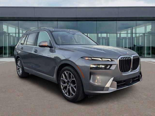 2023 BMW X7