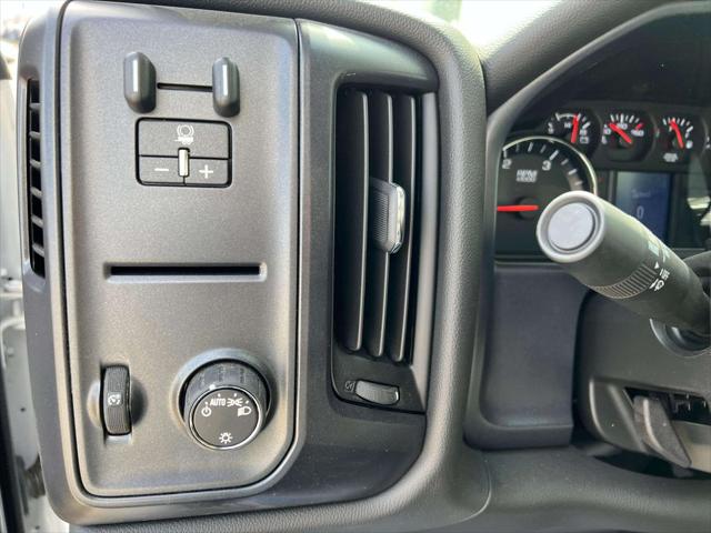 2024 Chevrolet Silverado 6500HD 1WT