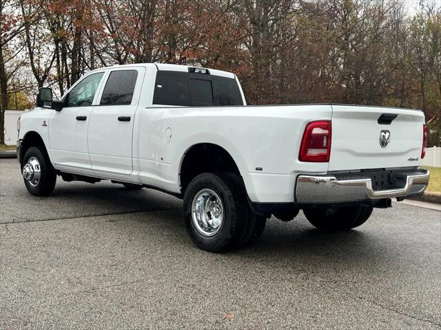 2024 RAM Ram 3500 RAM 3500 TRADESMAN CREW CAB 4X4 8 BOX