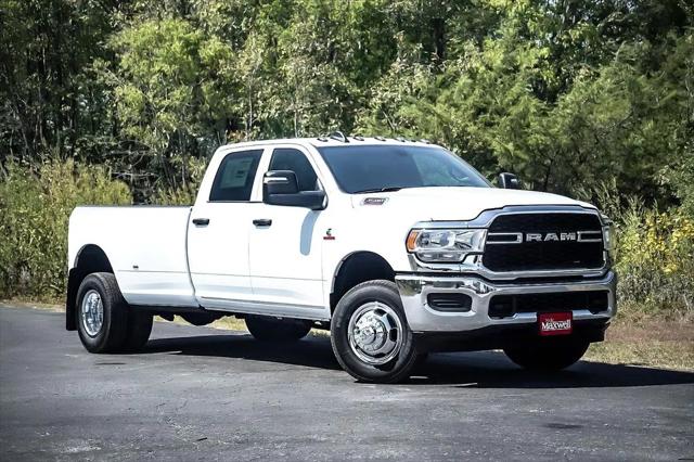 2024 RAM Ram 3500 RAM 3500 TRADESMAN CREW CAB 4X4 8 BOX