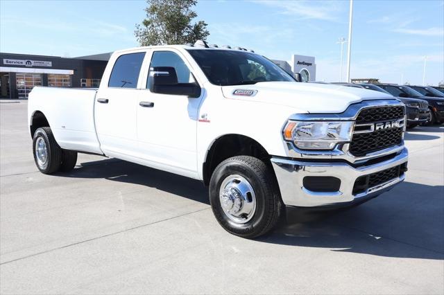 2024 RAM Ram 3500 RAM 3500 TRADESMAN CREW CAB 4X4 8 BOX