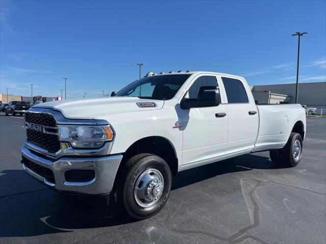 2024 RAM Ram 3500 RAM 3500 TRADESMAN CREW CAB 4X4 8 BOX