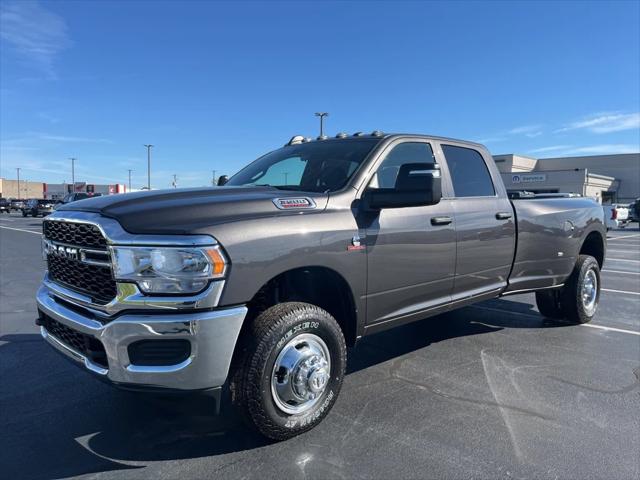 2024 RAM Ram 3500 RAM 3500 TRADESMAN CREW CAB 4X4 8 BOX