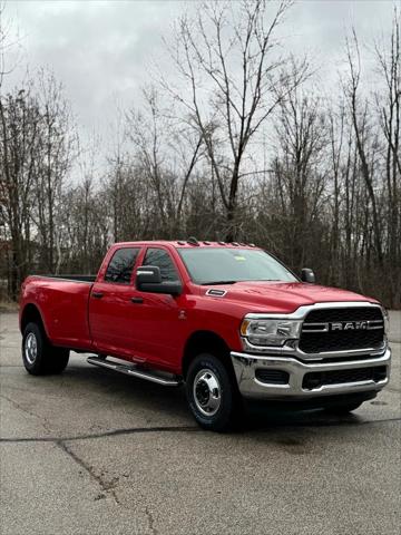 2024 RAM Ram 3500 RAM 3500 TRADESMAN CREW CAB 4X4 8 BOX