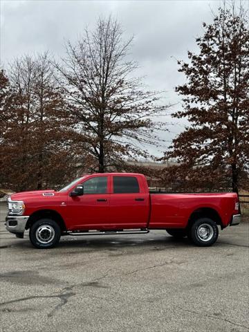 2024 RAM Ram 3500 RAM 3500 TRADESMAN CREW CAB 4X4 8 BOX