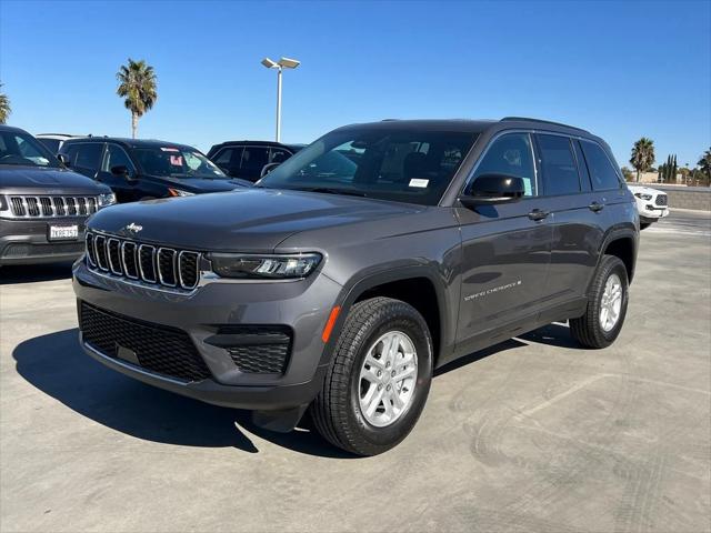 2025 Jeep Grand Cherokee GRAND CHEROKEE LAREDO 4X2