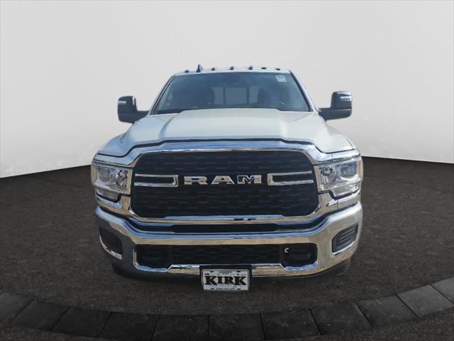 2024 RAM Ram 3500 RAM 3500 TRADESMAN CREW CAB 4X4 8 BOX