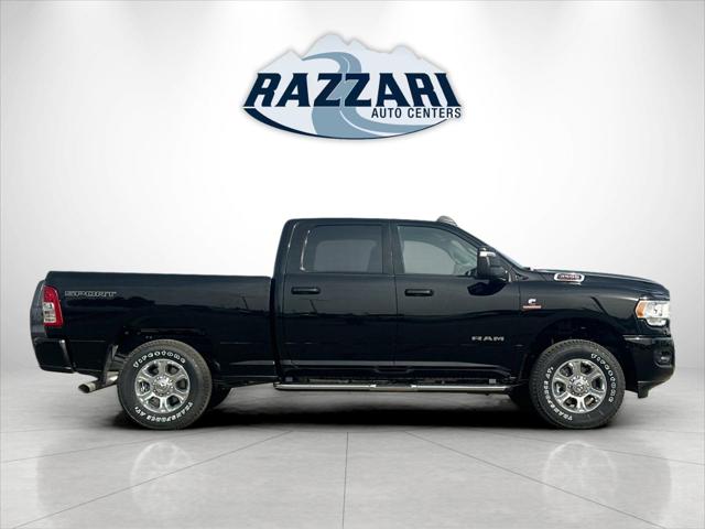 2024 RAM Ram 3500 RAM 3500 BIG HORN CREW CAB 4X4 64 BOX 2024 RAM Ram 3500 RAM 3500 BIG HORN CREW CAB 4X4 64 BOX