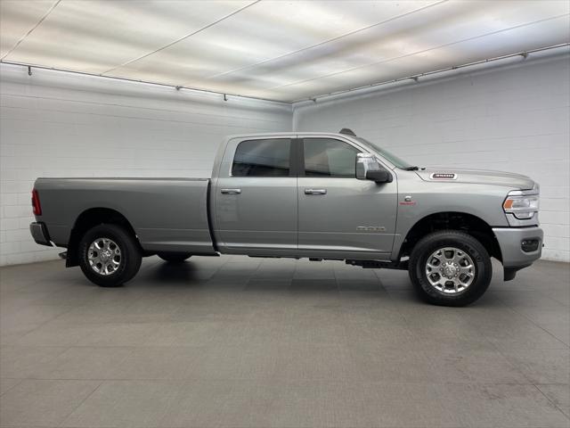 2024 RAM Ram 3500 RAM 3500 LARAMIE CREW CAB 4X4 8 BOX