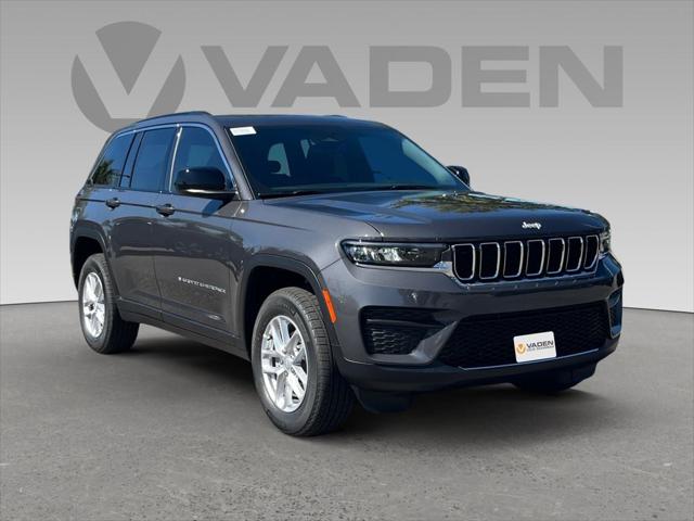 2025 Jeep Grand Cherokee GRAND CHEROKEE LAREDO X 4X2