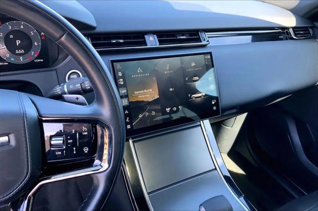2025 Land Rover Range Rover Velar P250 Dynamic SE