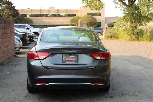 2016 Chrysler 200 Limited
