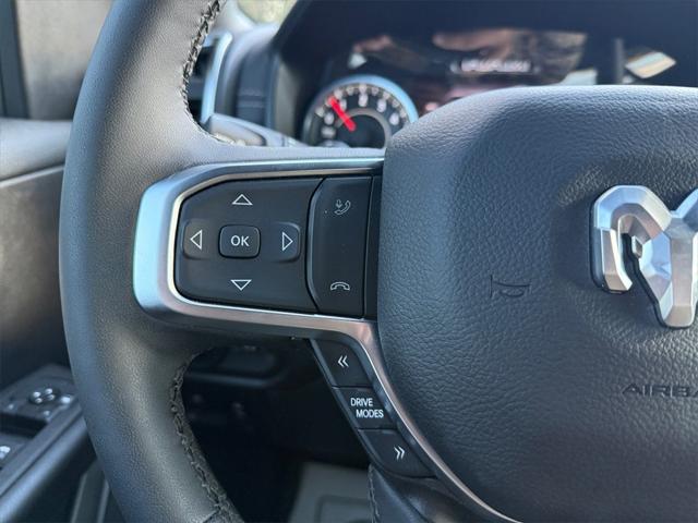 2025 Ram 1500 Big Horn Crew Cab 4x4 5'7" Box