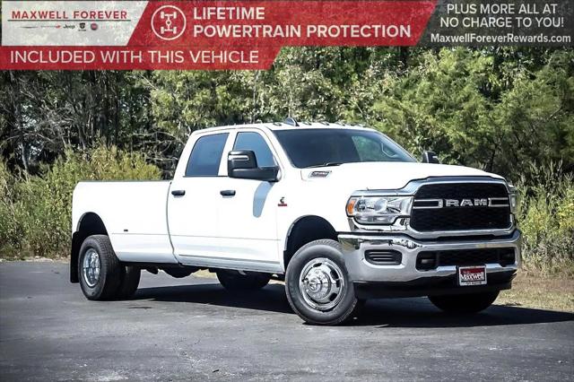 2024 RAM Ram 3500 RAM 3500 TRADESMAN CREW CAB 4X4 8 BOX