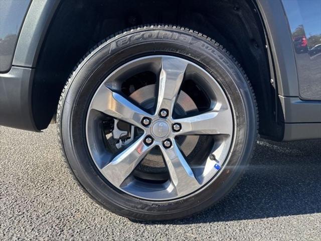 2025 Jeep Grand Cherokee Limited 4x2