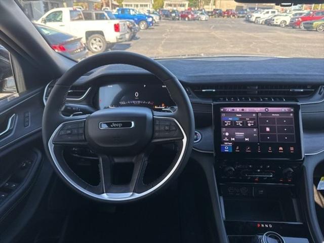 2025 Jeep Grand Cherokee Limited 4x2