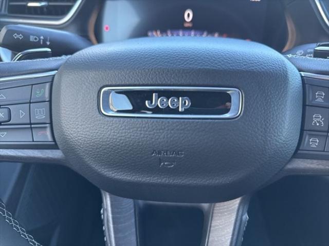 2025 Jeep Grand Cherokee Limited 4x2