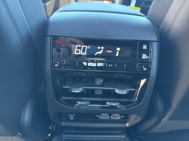 2025 Jeep Grand Cherokee Limited 4x2