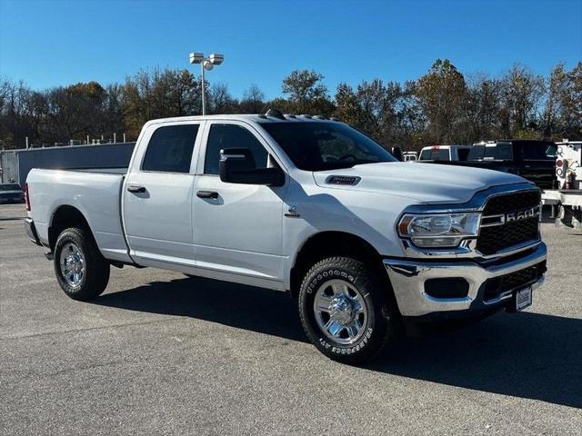 2024 RAM Ram 3500 RAM 3500 TRADESMAN CREW CAB 4X4 64 BOX