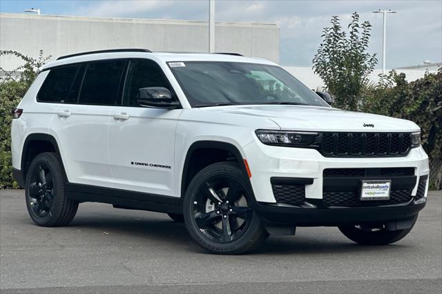 2025 Jeep Grand Cherokee GRAND CHEROKEE L ALTITUDE X 4X4