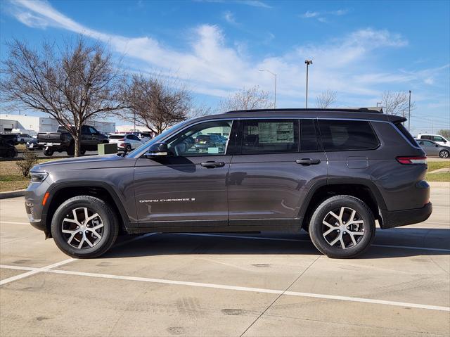 2025 Jeep Grand Cherokee GRAND CHEROKEE L LIMITED 4X4