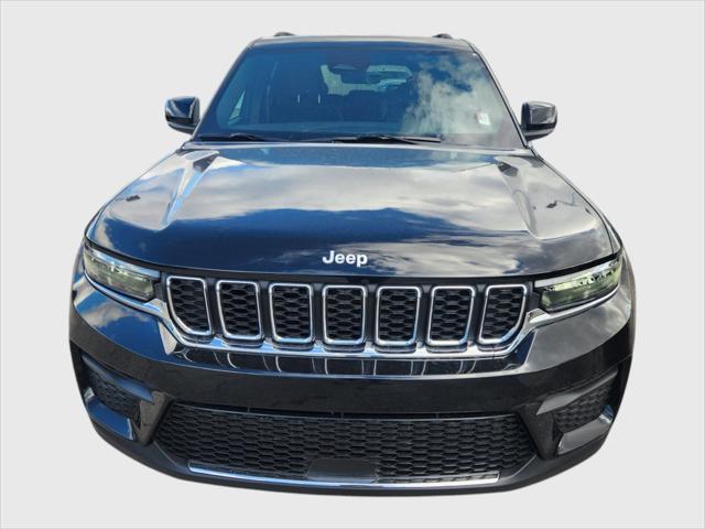 2025 Jeep Grand Cherokee GRAND CHEROKEE L LAREDO X 4X4