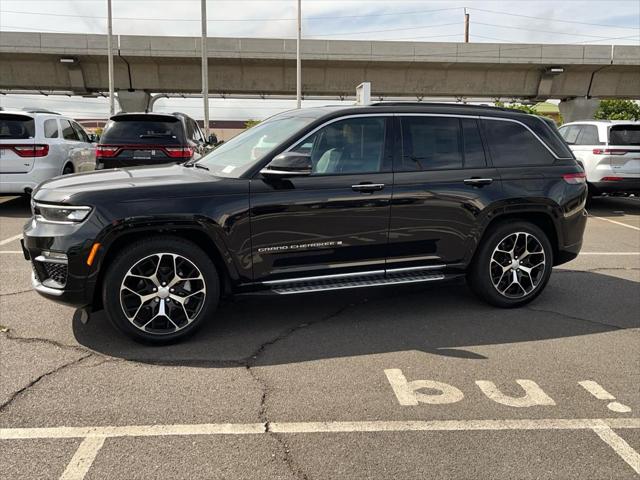 2025 Jeep Grand Cherokee GRAND CHEROKEE SUMMIT RESERVE 4X4