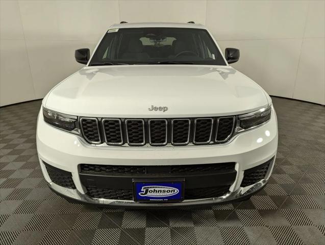 2025 Jeep Grand Cherokee GRAND CHEROKEE L LAREDO X 4X4