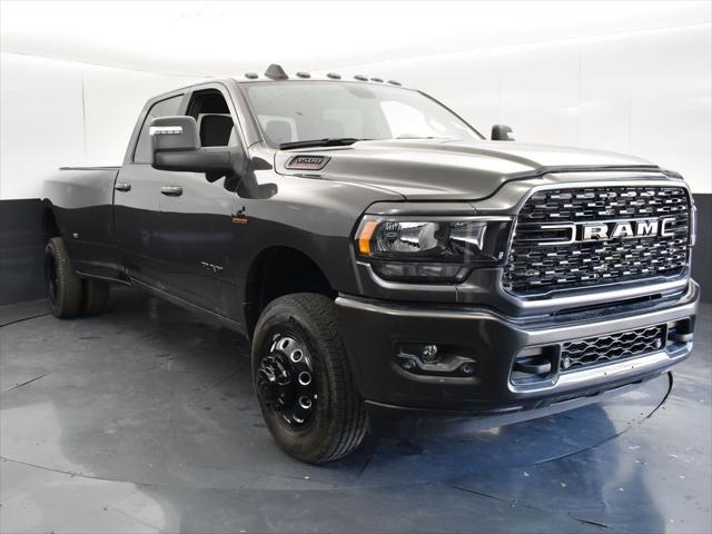 2024 RAM Ram 3500 RAM 3500 BIG HORN CREW CAB 4X4 8 BOX