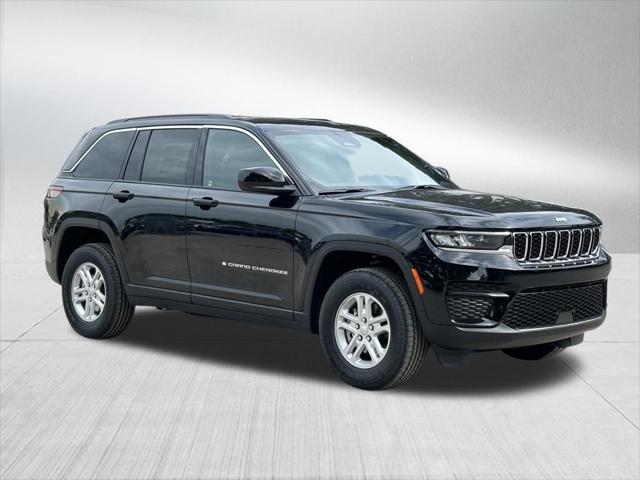 2025 Jeep Grand Cherokee GRAND CHEROKEE LAREDO 4X2