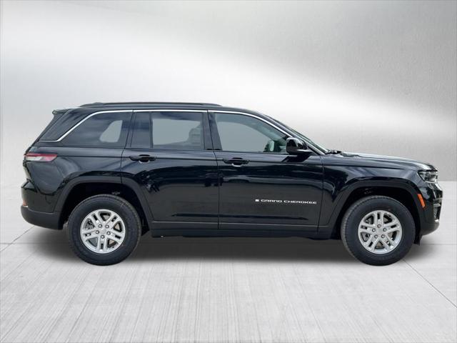 2025 Jeep Grand Cherokee GRAND CHEROKEE LAREDO 4X2