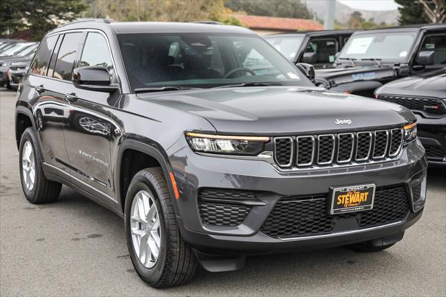 2025 Jeep Grand Cherokee GRAND CHEROKEE LAREDO X 4X4