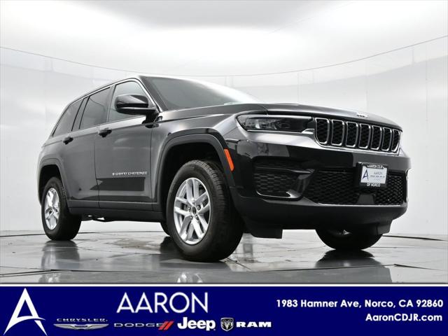 2025 Jeep Grand Cherokee GRAND CHEROKEE LAREDO X 4X4
