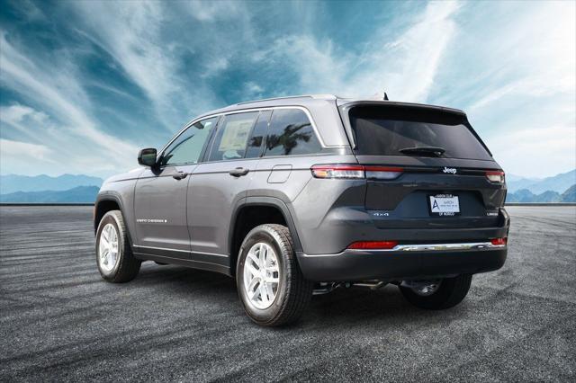 2025 Jeep Grand Cherokee GRAND CHEROKEE LAREDO X 4X4