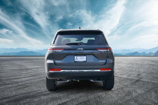 2025 Jeep Grand Cherokee GRAND CHEROKEE LAREDO X 4X4