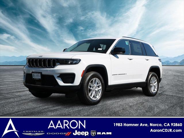 2025 Jeep Grand Cherokee GRAND CHEROKEE LAREDO X 4X4