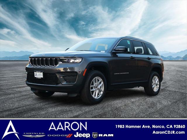 2025 Jeep Grand Cherokee GRAND CHEROKEE LAREDO X 4X4