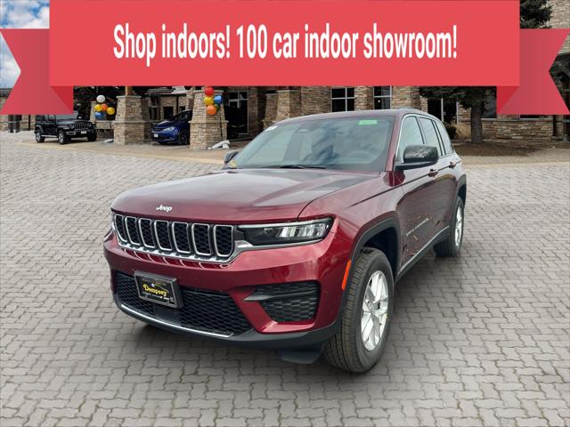 2025 Jeep Grand Cherokee GRAND CHEROKEE LAREDO X 4X4