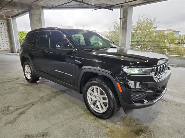 2025 Jeep Grand Cherokee GRAND CHEROKEE LAREDO X 4X4