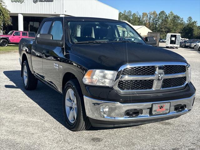 2024 RAM Ram 1500 Classic RAM 1500 CLASSIC TRADESMAN CREW CAB 4X4 57 BOX