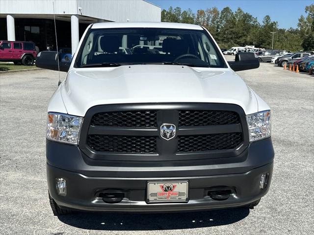 2024 RAM Ram 1500 Classic RAM 1500 CLASSIC TRADESMAN CREW CAB 4X4 57 BOX